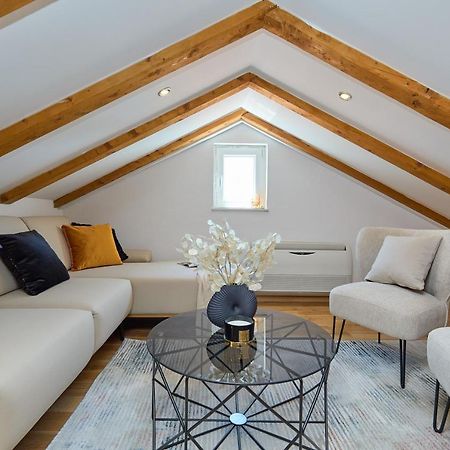 챠브타트 Luxury Penthouse Avalon 아파트 외부 사진